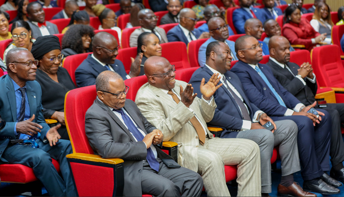 Allocution de Monsieur Maixent Raoul OMINGA, reconduit à la tête de la Société Nationale des Pétroles du Congo Allocution de Monsieur Maixent Raoul OMINGA, reconduit à la tête de la Société Nationale des Pétroles du Congo