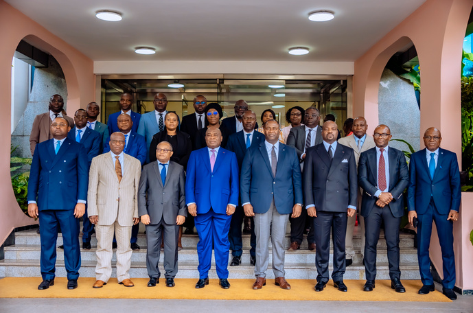 Allocution de Monsieur Maixent Raoul OMINGA, reconduit à la tête de la Société Nationale des Pétroles du Congo Allocution de Monsieur Maixent Raoul OMINGA, reconduit à la tête de la Société Nationale des Pétroles du Congo