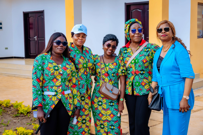 Inauguration du Lycée d’Enseignement Général Simon-Pierre Kikhounga-Ngot à LOUVAKOU Inauguration du Lycée d’Enseignement Général Simon-Pierre Kikhounga-Ngot à LOUVAKOU