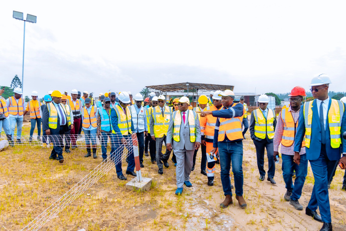 Visite du futur dépôt en construction - SNPC Aviation