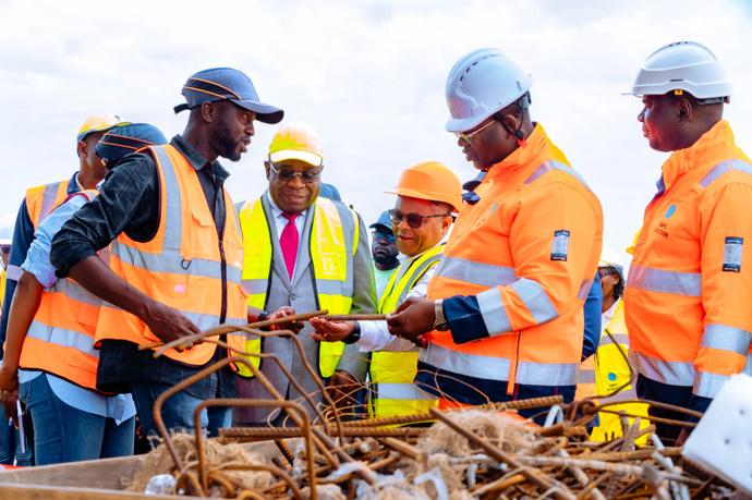 Visite du futur dépôt en construction - SNPC Aviation Visite du futur dépôt en construction - SNPC Aviation