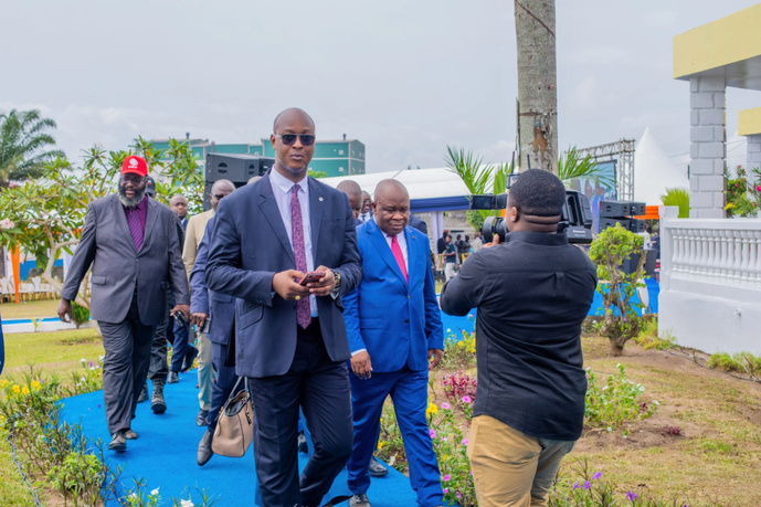 Pointe-Noire : les filiales du groupe SNPC reçoivent les vœux du Directeur général Pointe-Noire : les filiales du groupe SNPC reçoivent les vœux du Directeur général