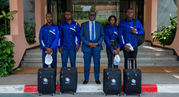 Programme des bourses SNPC : départ de nouveaux étudiants congolais pour l’I.A.P de Boumerdès Programme des bourses SNPC : départ de nouveaux étudiants congolais pour l’I.A.P de Boumerdès