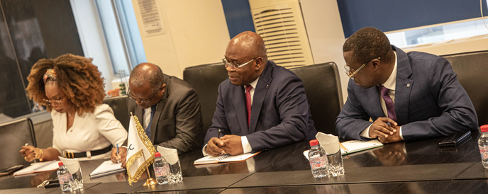 Audience : Le Directeur Général reçoit Son Excellence Madame Claire Bodonyi, Ambassadrice de France au Congo Audience : Le Directeur Général reçoit Son Excellence Madame Claire Bodonyi, Ambassadrice de France au Congo