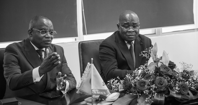 Monsieur Maixent Raoul Ominga honoré par la Médaille d’or de la Ligue universelle du bien public Monsieur Maixent Raoul Ominga honoré par la Médaille d’or de la Ligue universelle du bien public