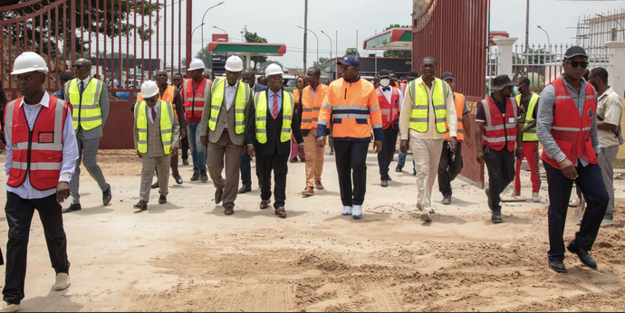 Plusieurs visites officielles sur le chantier du complexe scolaire Angola Libre Plusieurs visites officielles sur le chantier du complexe scolaire Angola Libre