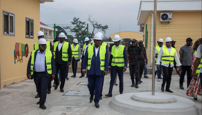 Plusieurs visites officielles sur le chantier du complexe scolaire Angola Libre