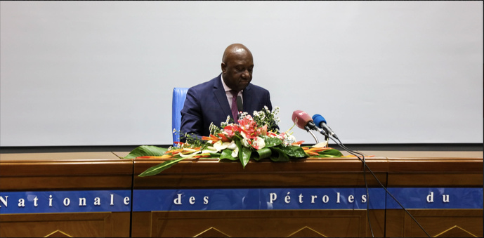 Allocution du Ministre des Hydrocarbures aux agents du ministère à la Tour SNPC