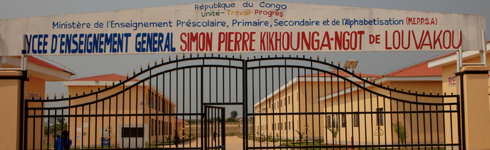Cérémonie de remise des prix de fin d'année du Lycée Simon Pierre Kikhounga-Ngot de Louvakou(Dolisie)