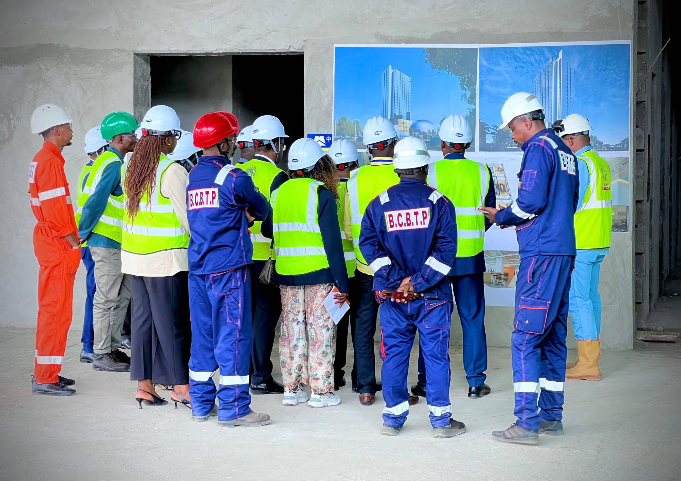 Cérémonie d’achèvement du gros œuvre de la future Tour SNPC Cérémonie d’achèvement du gros œuvre de la future Tour SNPC