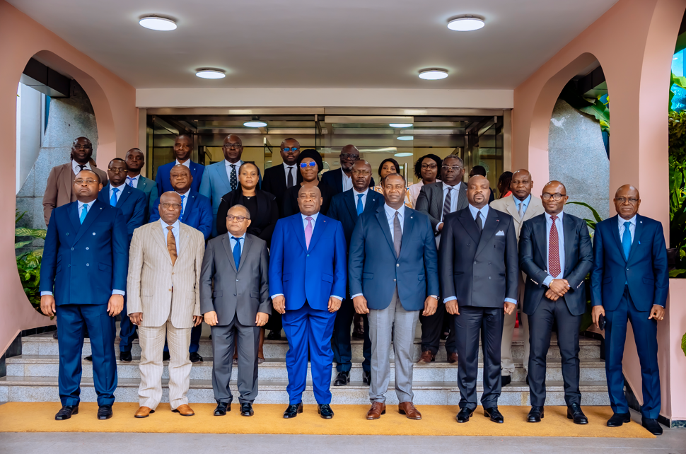 Allocution de Monsieur Maixent Raoul OMINGA, reconduit à la tête de la Société Nationale des Pétroles du Congo Allocution de Monsieur Maixent Raoul OMINGA, reconduit à la tête de la Société Nationale des Pétroles du Congo