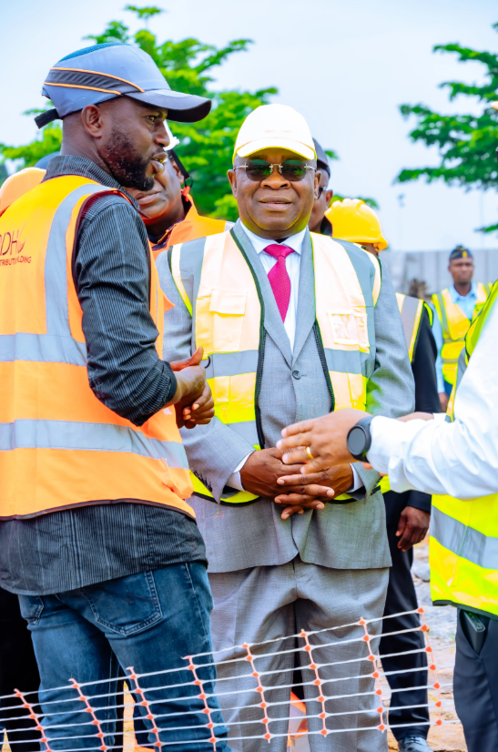 Visite du futur dépôt en construction - SNPC Aviation