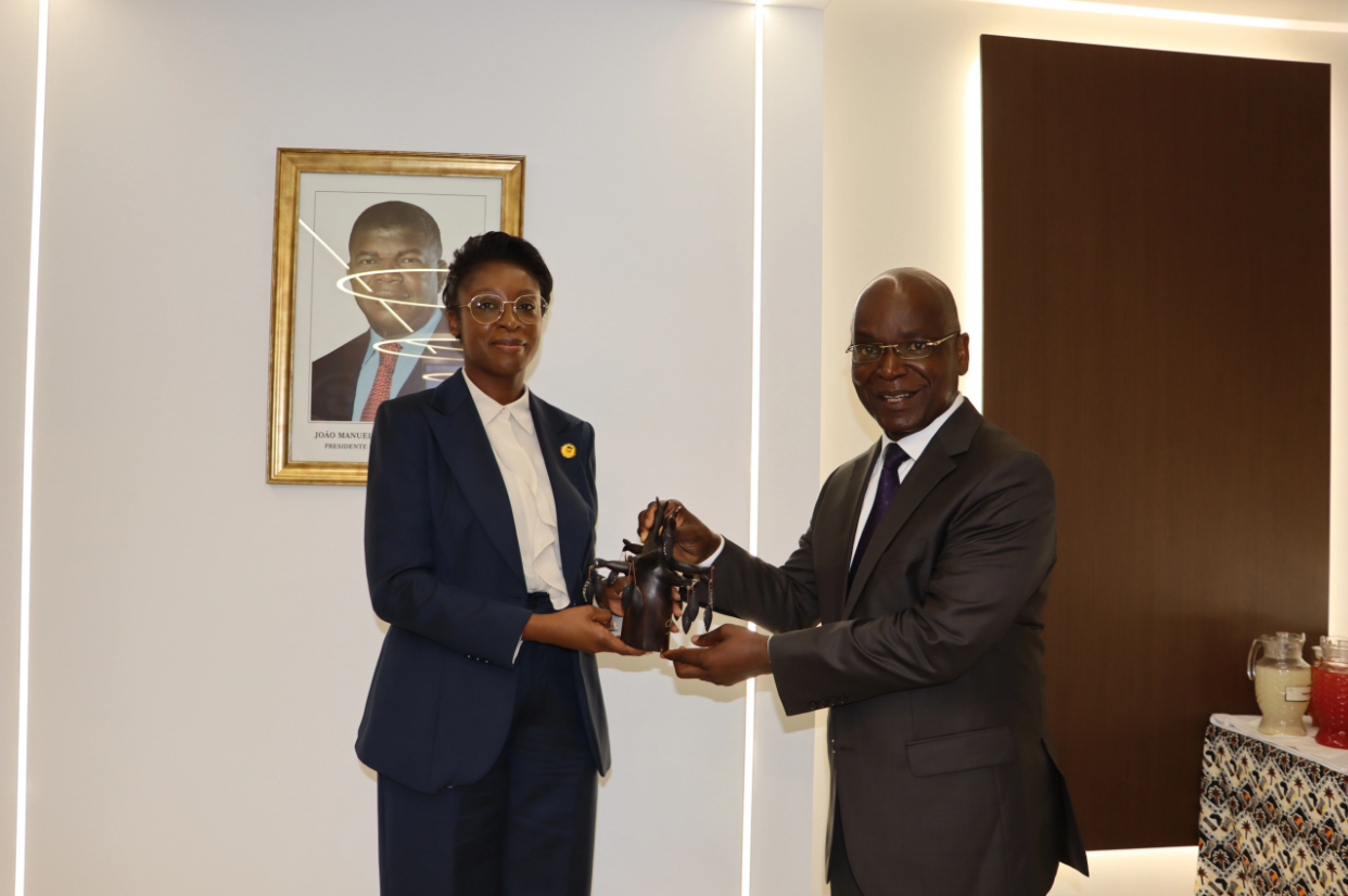 Coopération régionale : signature d’un MoU entre ILOGS et SONILS en Angola