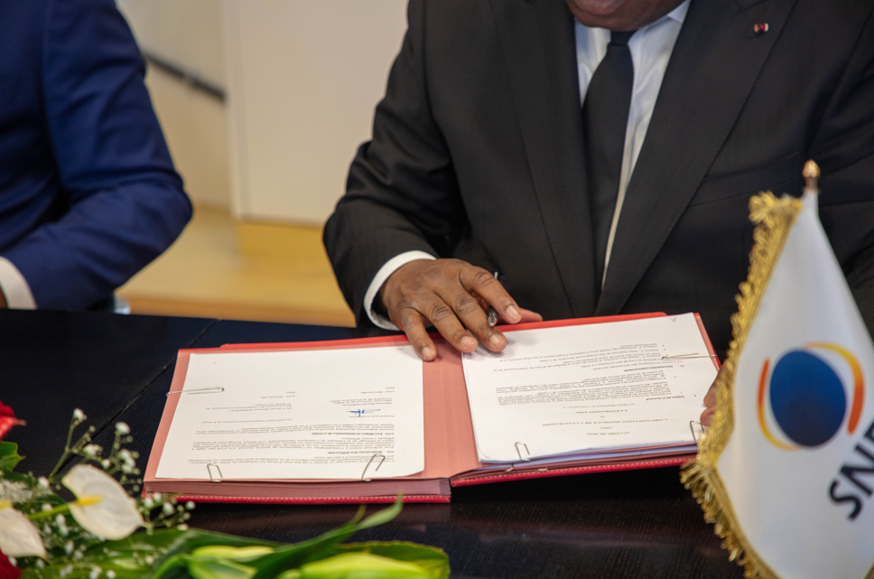 La SNPC et l'OMS signent un accord de partenariat pour renforcer les soins de santé primaires