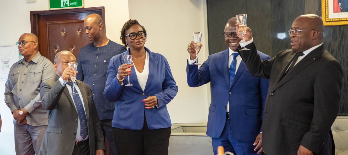 La SNPC et l'OMS signent un accord de partenariat pour renforcer les soins de santé primaires