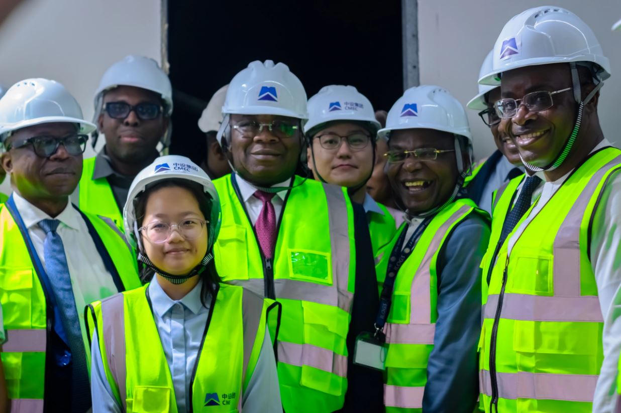 Le Directeur Général visite la Tour SNPC et salue l'avancement des travaux